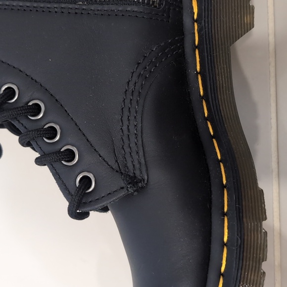 Doc Martens sz 5 - Picture 11 of 11